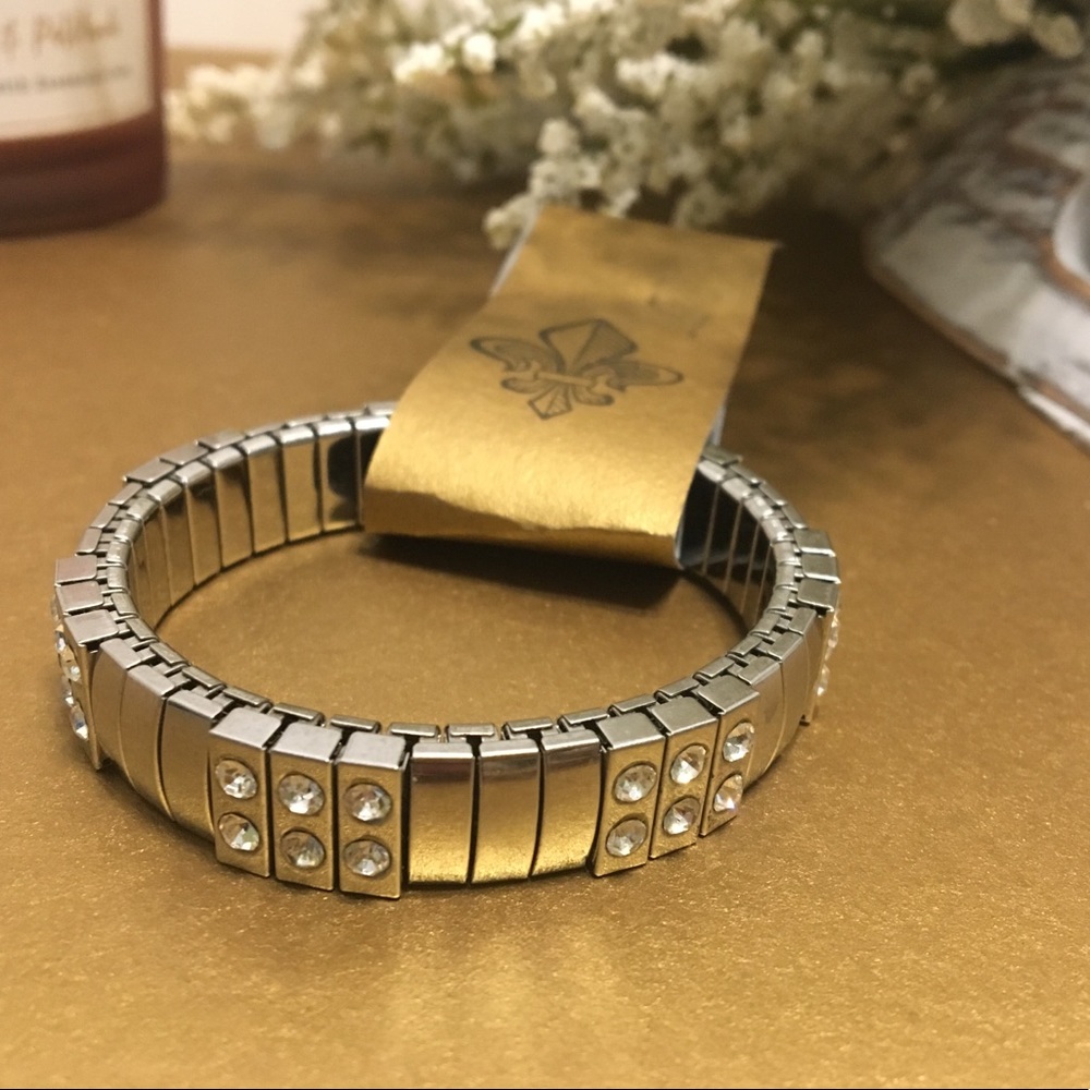 Silver Stretch Bracelet ⚜️